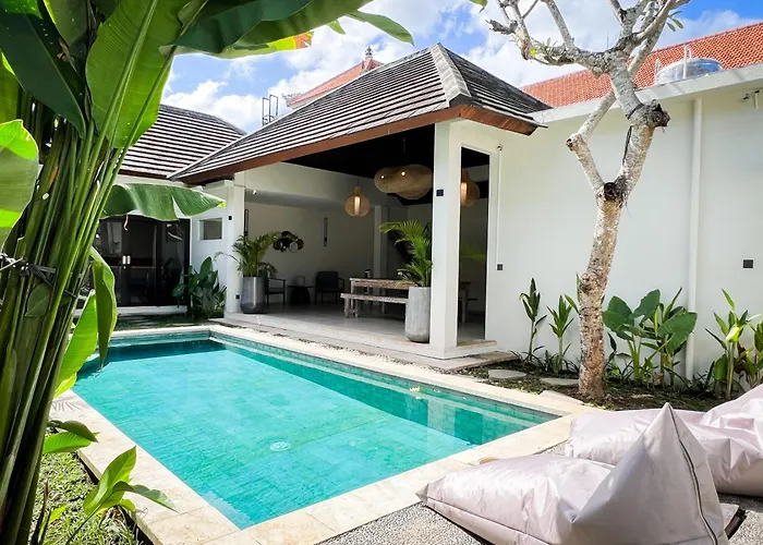 Walk To Cafes & Modern Nova 2 Holiday home *