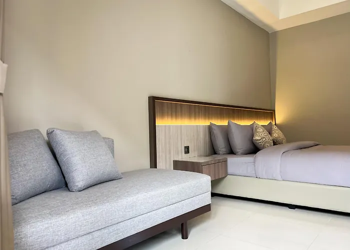 Walk To Cafes & Modern Nova 2 Holiday home Canggu (Bali)